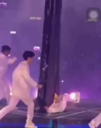 Dancer crushed by screen