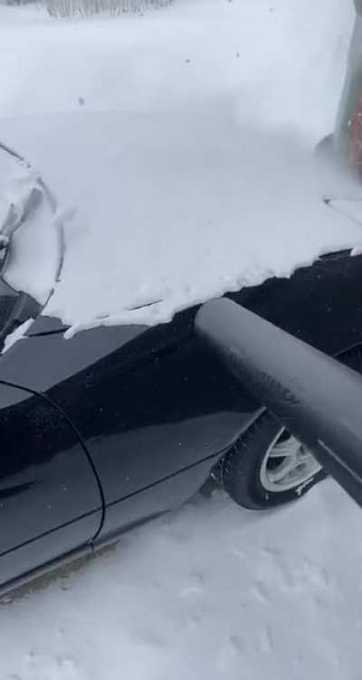 Icy Boi Gets Clean