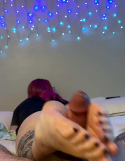 Happy Footjob Friday