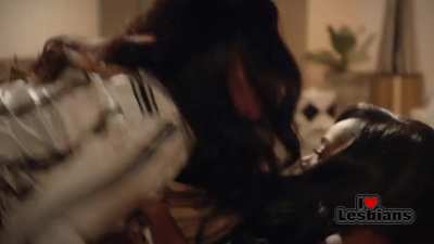 Jodi Lyn O'Keefe &amp;amp; Tiffany Hines (Hit the Floor - s04e02)