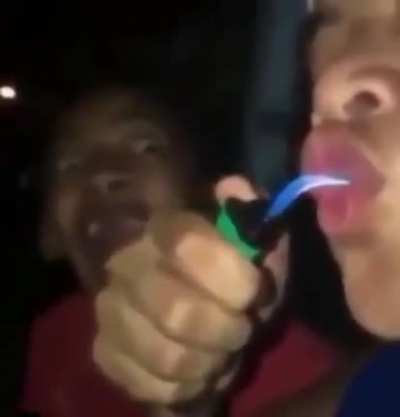 😧
