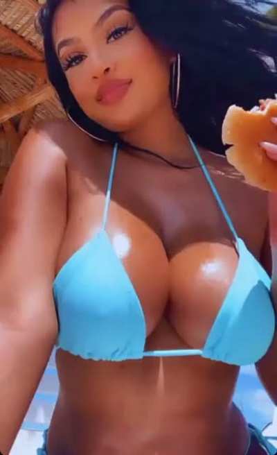 Lucero (@imlucerorios)