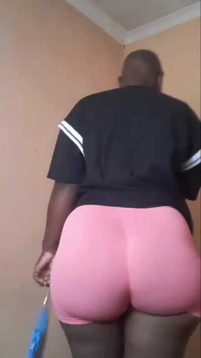 look at all that meat hanging bigtee [bigtee]