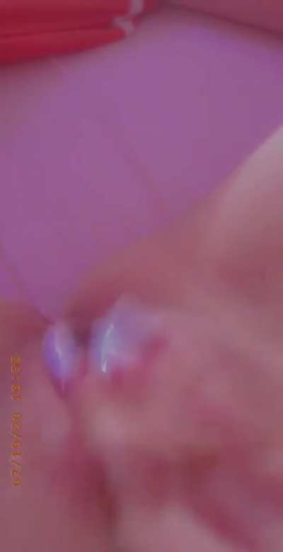 Upvote wenn ihr mich ficken wollt🔞Mein snapchat: chloe.sqp2 🕊️ Verkaufe dort viele sachen von mir,💦 Bilder&amp;amp;Videos,Videocalls, Sexchat/Dirtytalk sowie,Fetische 💦🔞 Schreibt mich an meine lieben💕