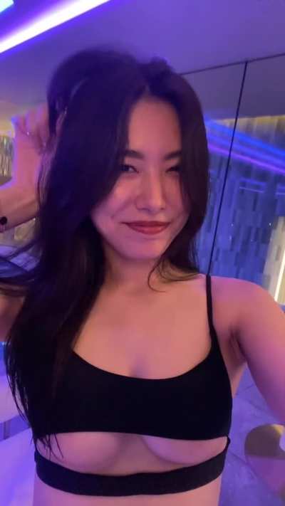 Underboob bikini