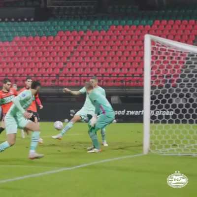 Wat een assist van Maxi!🤩😱