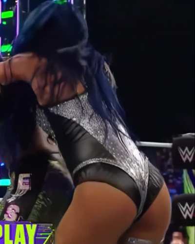 👀