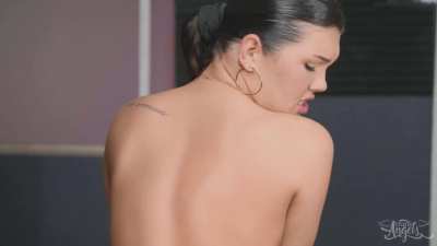 Daisy Taylor on top