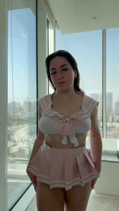 I'm 4'9" should i stay natural?