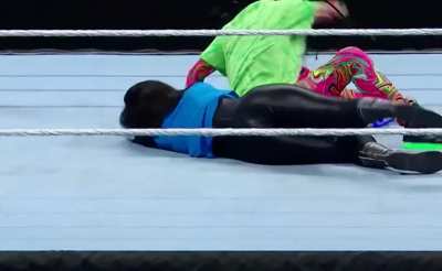 Bayley&rsquo;s ass jiggling