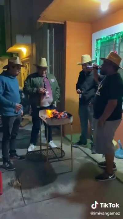 Navidad regia promedio: