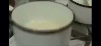 (Video from 2013) Aspiring Chicago rapper showing you how to cook Crack in a music video