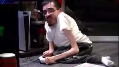 Unboxing his pre-order RS5