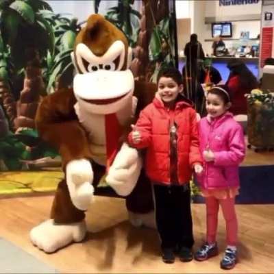 DK Shmooving