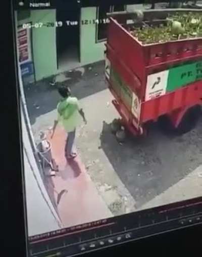 Dude playing propane tanks