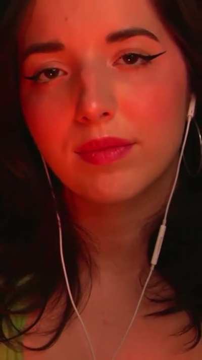 Slight sound&rsquo;s hot stare 🥵 aka fuck me eyes 😩