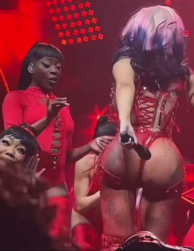 WEATHER WARNING: Possible tornado in Arizona caused by Cardi B’s twerk wind