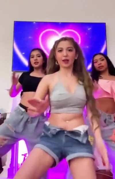 Donnalyn Bartolome