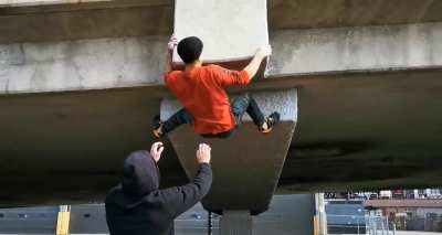 This man's grip strength