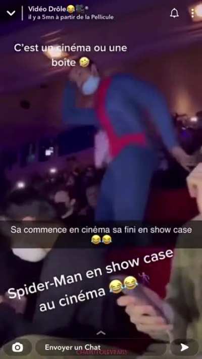 Docteur Strange il a ouvert un autre portail ?