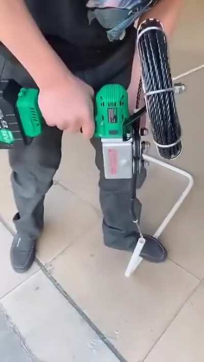 Wire Snaking Tool