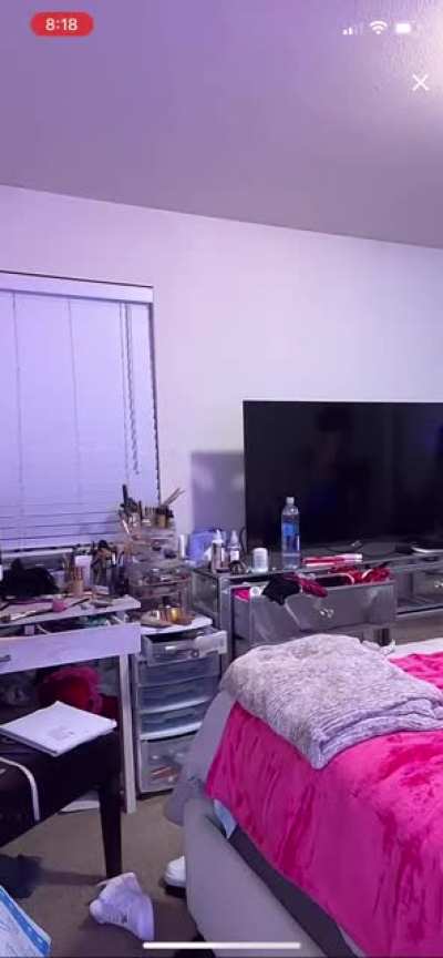 Onlykhloeedotcom3