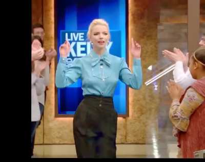 Anya Taylor-Joy with the jiggles