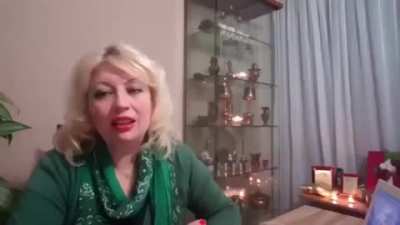 Amk medyum daha 10 saniye ilerisini tahmin edemiyor kalkmış ikizler &ccedil;ift yumurta mı diyor.