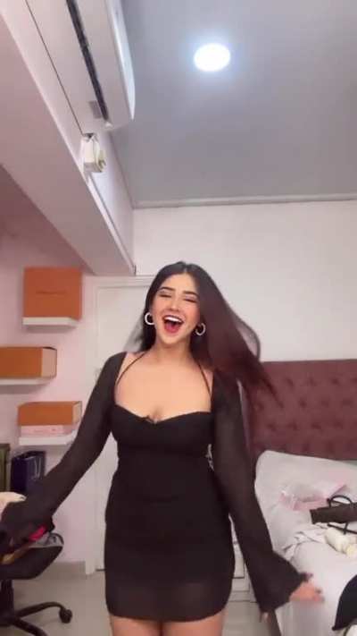 Ahh roshni 💦💦