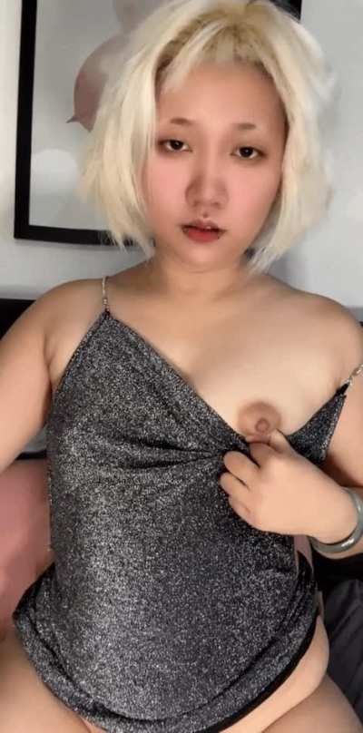 Who&rsquo;s gonna give me the best bday sex??