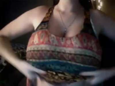 [drop] huge tits