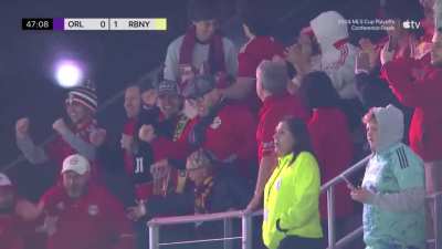 Tolkin finds Reyes at the back post with a perfect free kick | Orlando City 0 - [1] RBNY 47'