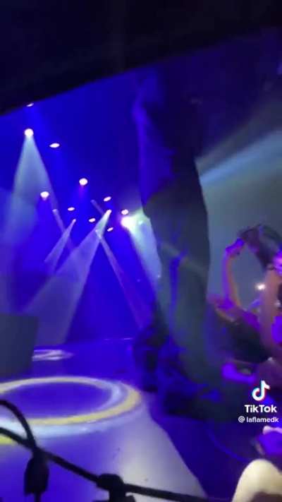 Oh my god he really licked Lone&rsquo;s shoe what the fuck is wrong with y&rsquo;all 😭😭😭😭😭😭