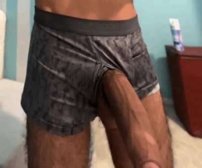 Comment &ldquo;yes daddy&rdquo; if you wanna see this cock get hard