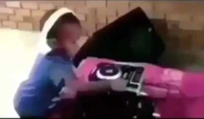 ‎
