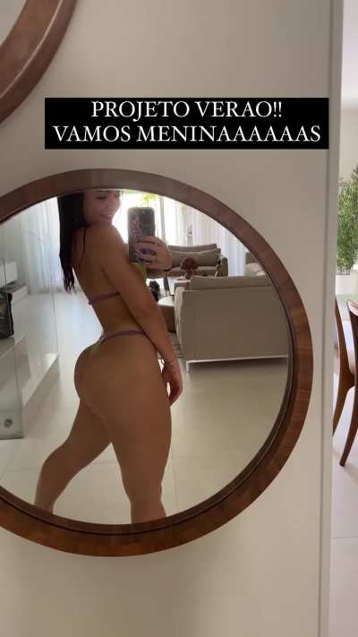 Mel Maia