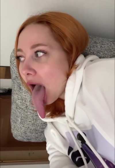 😜