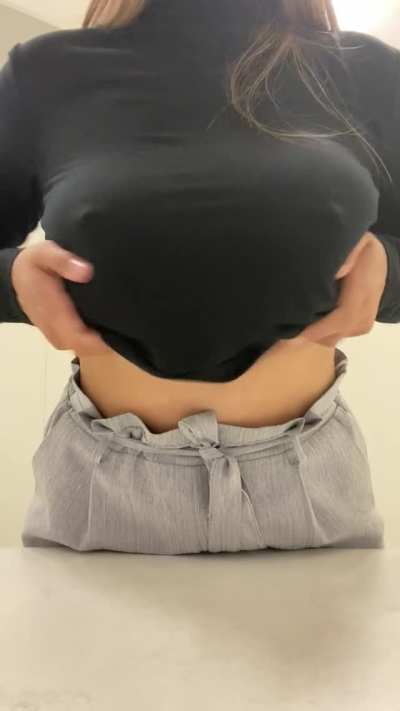 FleurDelawhore Titty Drop! (Reveal)