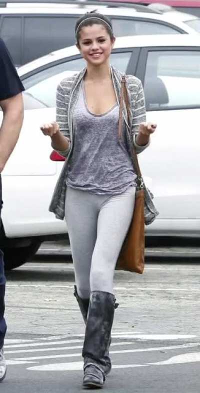 Gotta love the leggings