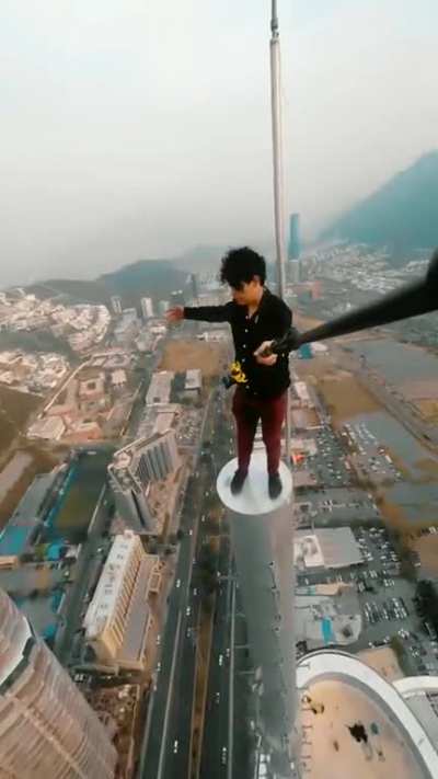 La antena del hotel Safi Metropolitan en Monterrey - @seler.up