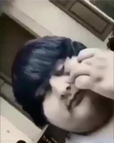 😄/😐🖕