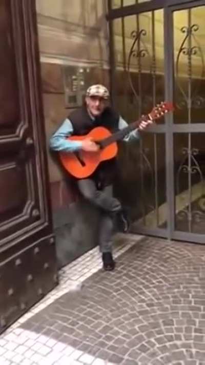 Dayı orkestra gibi