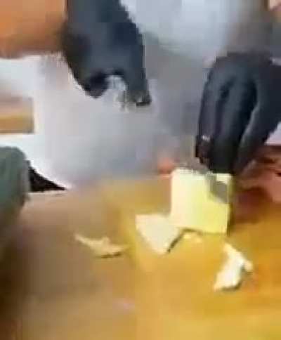 Salt bae trying to play with butter