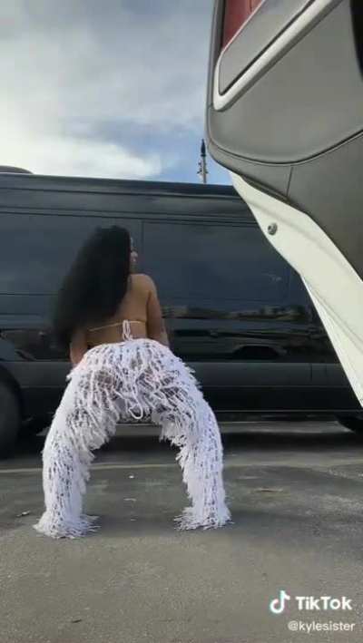 Ari