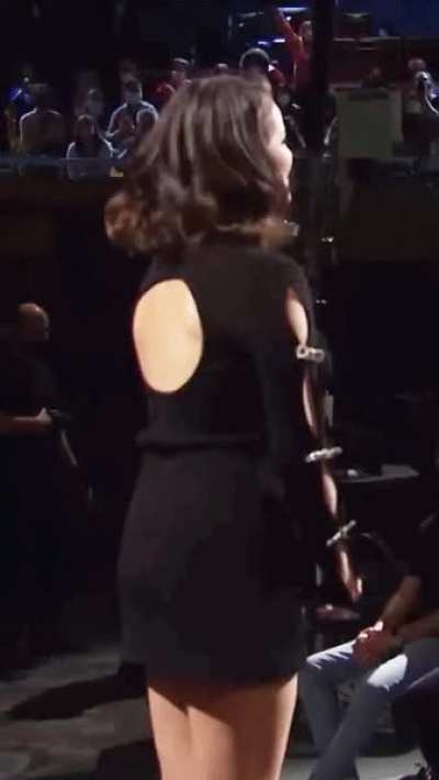 just look how busty she has become🥵