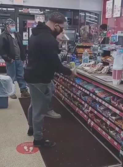 El viejas anda enojafo