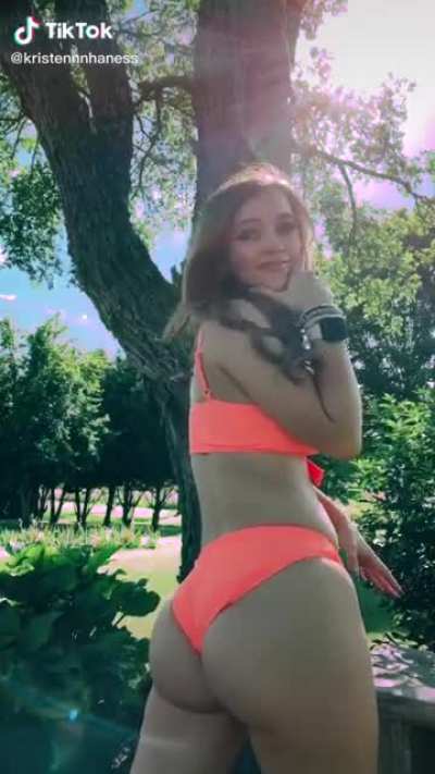 My favorite TikTok thot.