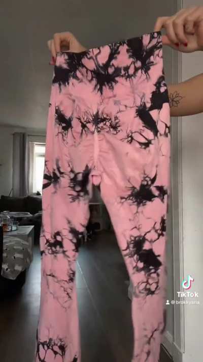 @brokkyaria