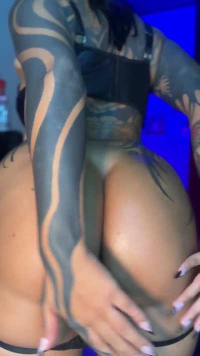 Tanned booty