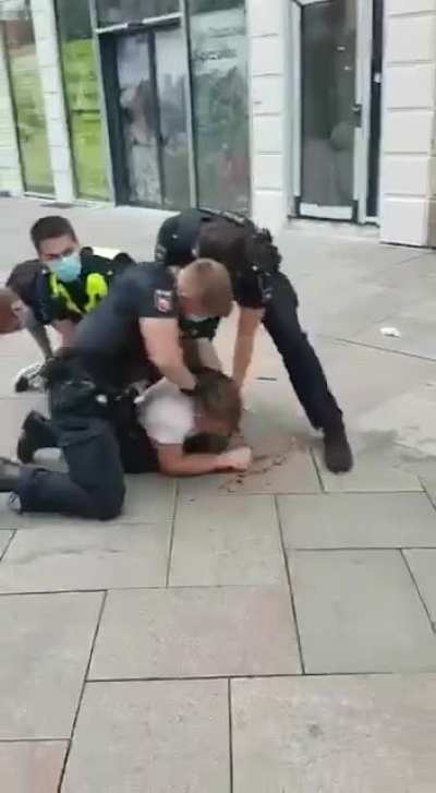 Police brutality, G&ouml;ttingen Germany